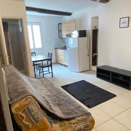 Petit Appartement Calme En Plein Centre Du Village De Ribiers Εξωτερικό φωτογραφία