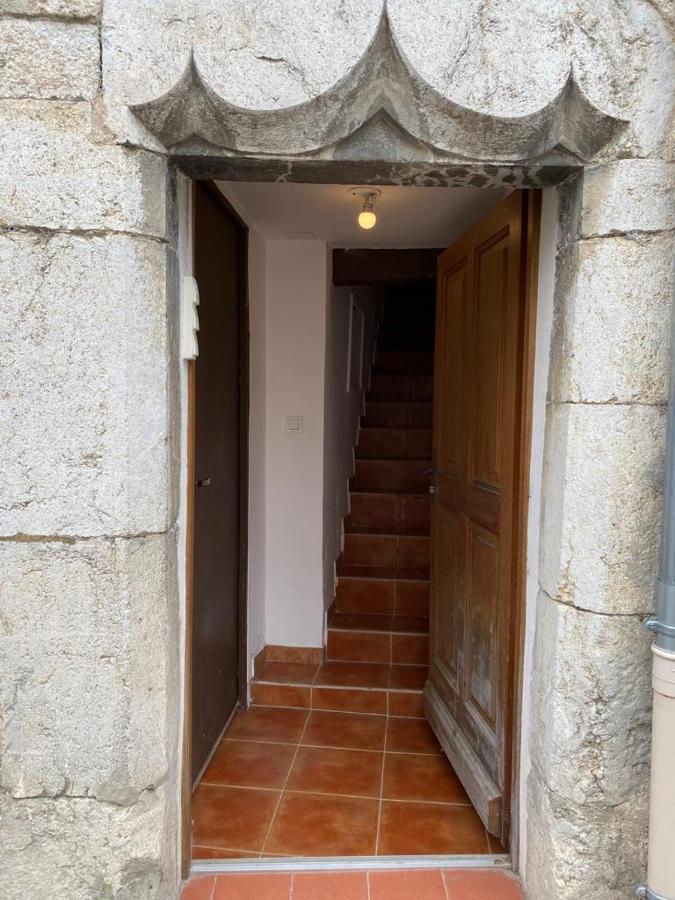 Petit Appartement Calme En Plein Centre Du Village De Ribiers Εξωτερικό φωτογραφία