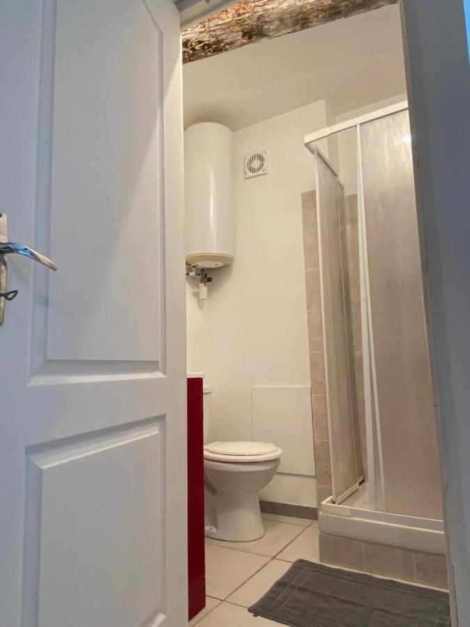 Petit Appartement Calme En Plein Centre Du Village De Ribiers Εξωτερικό φωτογραφία