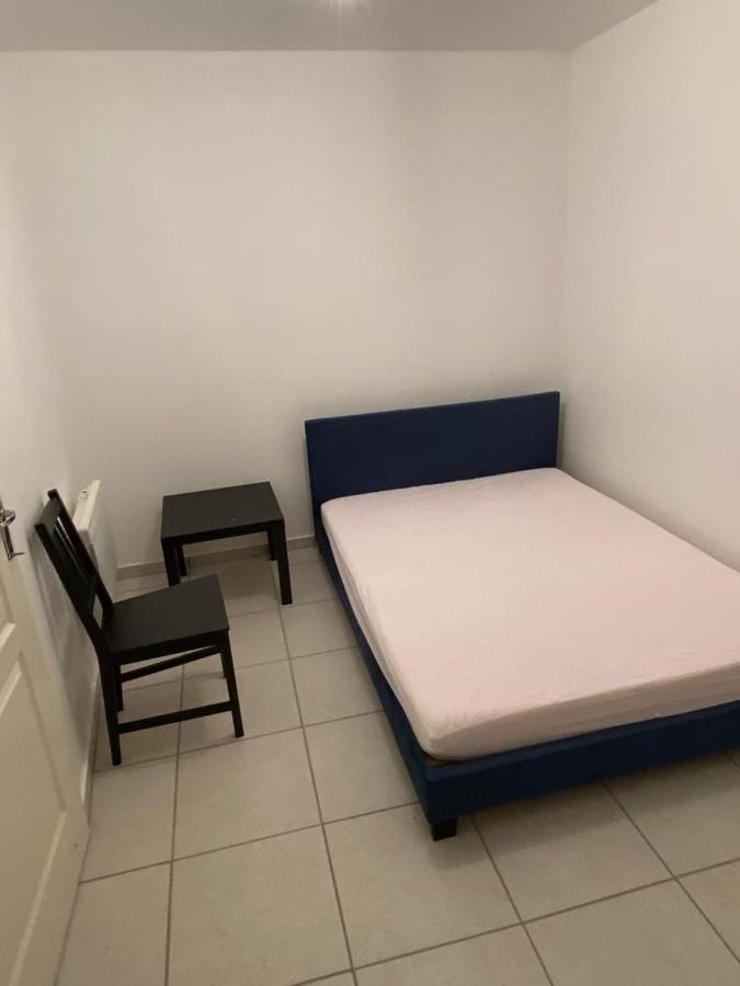 Petit Appartement Calme En Plein Centre Du Village De Ribiers Εξωτερικό φωτογραφία
